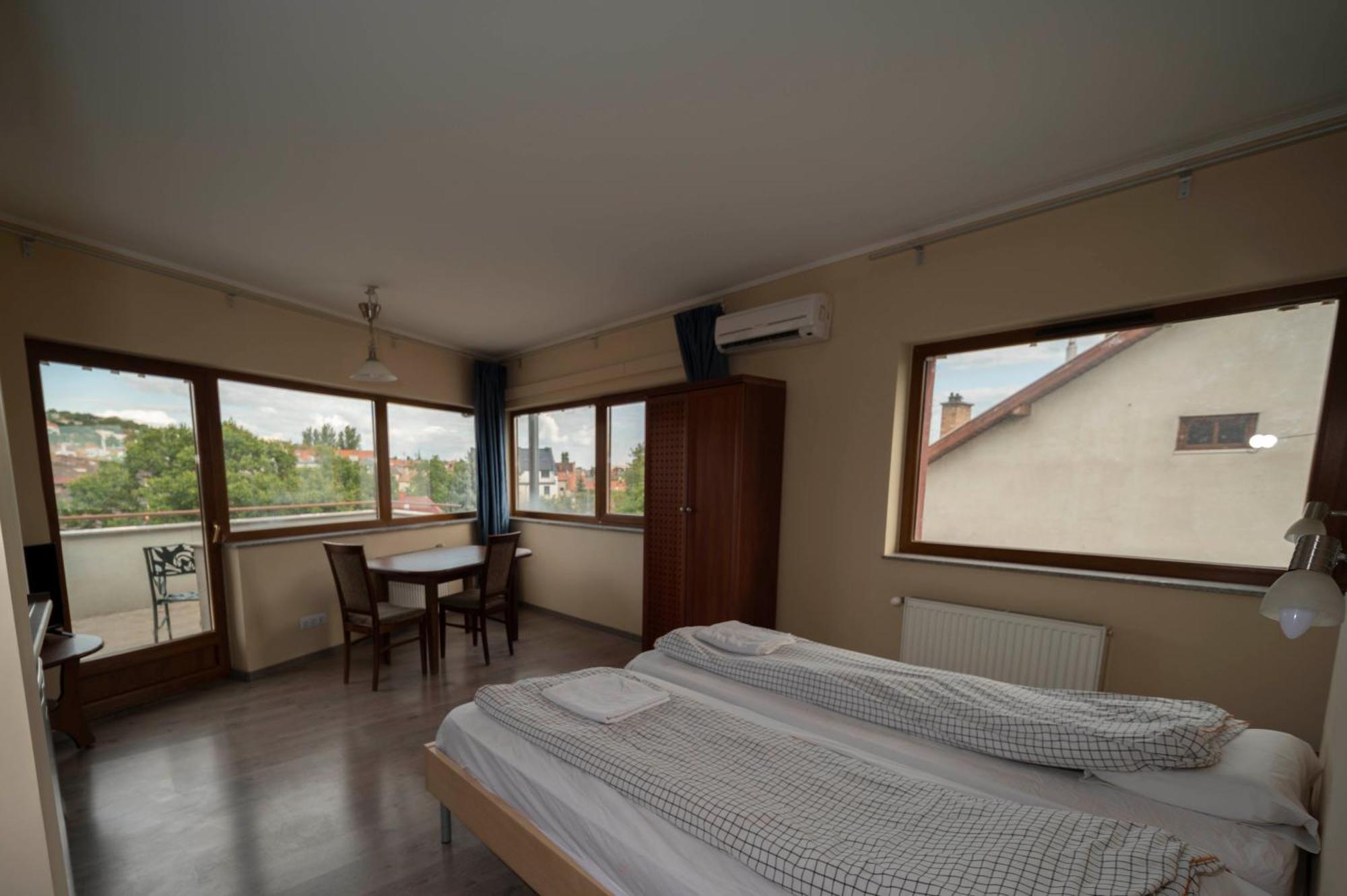 Apartman Carolina *